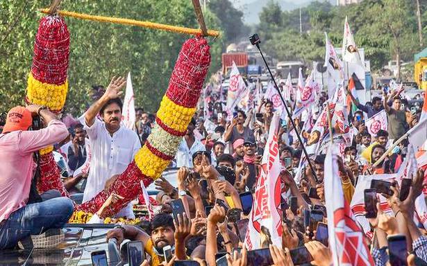 పవన్ కళ్యాణ్ ఎంట్రీ వైసిపి ఆందోళనకు బలం చేకూర్చే అవకాశం ఉంది