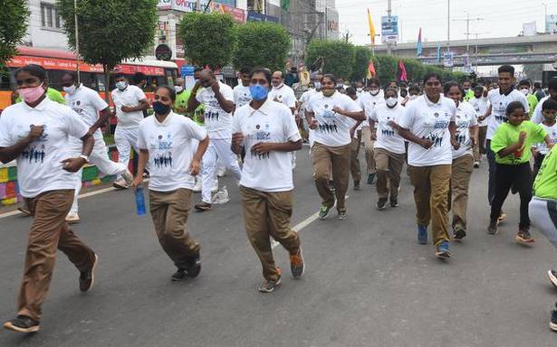 'మంచి ఆహారం, శారీరక వ్యాయామం క్యాన్సర్‌ను నిరోధించడంలో సహాయపడతాయి'