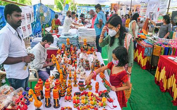 సచివాలయం వ్యవస్థ గాంధీ కలలను నెరవేరుస్తుందని మంత్రి చెప్పారు