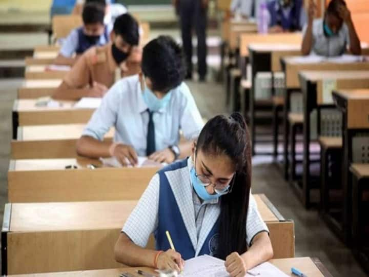 CBSE క్లాస్ 12 క్లాస్ 10 డేట్‌షీట్ పరీక్ష ఫార్మాట్ సరళి విడుదల చేయబడింది చెక్ మార్గదర్శకాలు అధికారిక వివరాలు విడుదల చేయబడ్డాయి CBSE పరీక్ష 2022 FAQలు ముఖ్యమైన ప్రశ్నలు