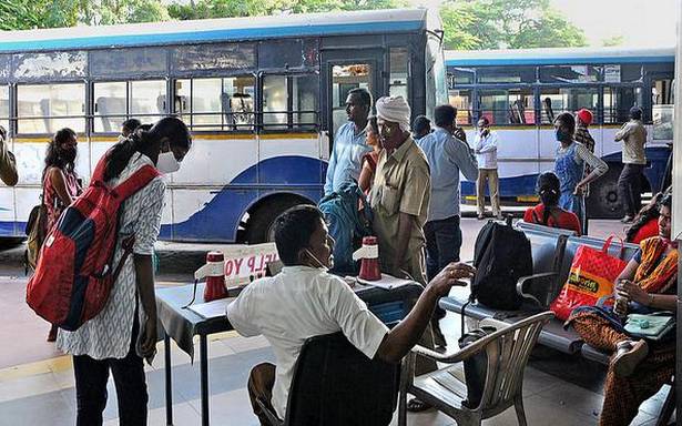 TSRTC సేవల పునఃప్రారంభం, పరిచయం కోసం పుష్కలంగా అభ్యర్థిస్తుంది