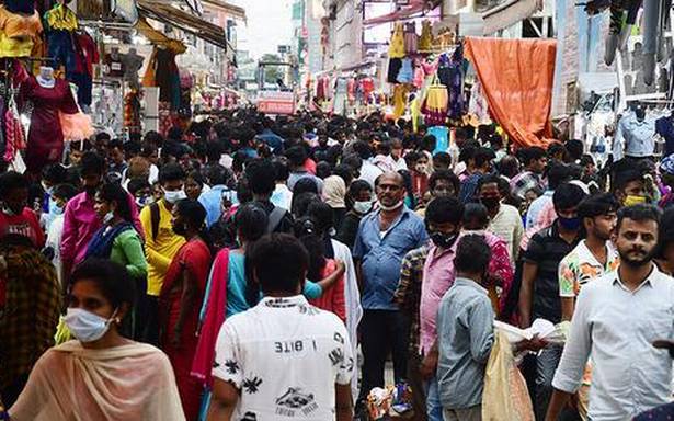 కుటుంబ ఆరోగ్య సర్వే ప్రకారం భారతదేశంలో పురుషుల కంటే మహిళలే ఎక్కువ