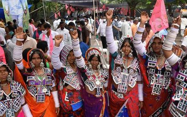 తెలంగాణ వరి సేకరణ సమస్య - ది హిందూ