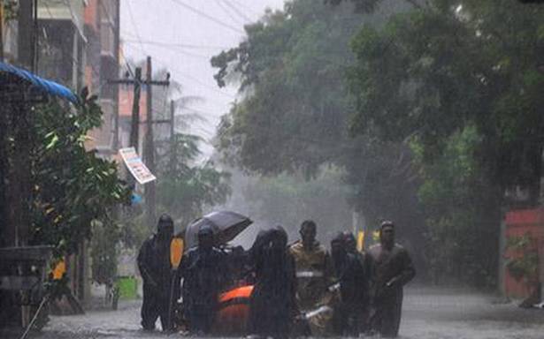 పలు జిల్లాల్లో ఒంటరిగా భారీ వర్షాలు కురిసే అవకాశం ఉంది