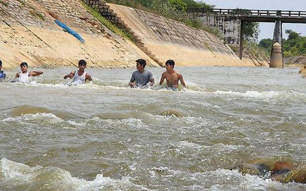 చెన్నైకి తాగునీటిపై ఏపీ ప్రతిపాదనపై రాష్ట్రం అభ్యంతరం వ్యక్తం చేసింది