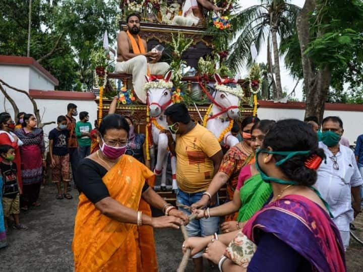 పశ్చిమ బెంగాల్ ప్రభుత్వం రాష్ట్రంలో COVID-19 పరిమితులను సడలించింది