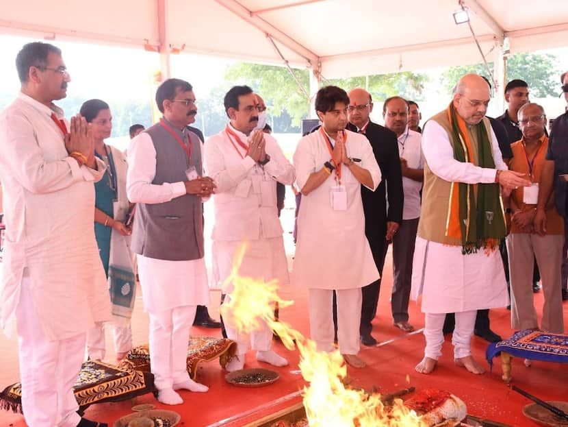 Amit Shah Inaugurates Gallery Dedicated To Maratha Commanders In Gwalior's Jai Vilas Palace