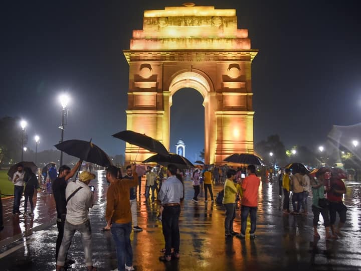 Delhi Weather Update National Capital To See Light Rain Drizzle On Wednesday