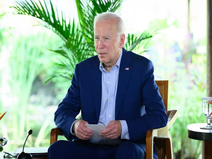 Biden Flashes Cheat Sheet That Tells Him When To Sit Or Pose At G20 Summit