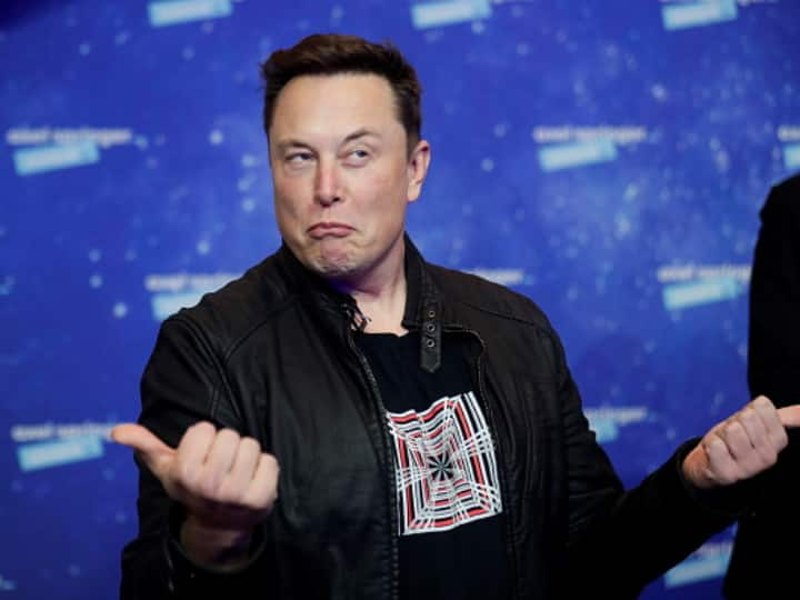 Elon Musk Goes On Meme Spree To Defend $8 Blue Tick Price