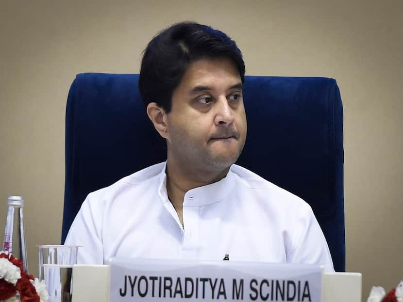 Union Minister Jyotiraditya Scindia Tests Positive For Covid-19, Met CM Chouhan On Monday