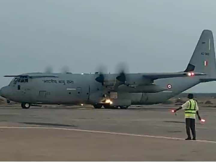 ఆపరేషన్ కావేరి IAF C-130J ఎయిర్‌క్రాఫ్ట్ ల్యాండ్స్ పోర్ట్ సుడాన్ తరలింపు కార్యకలాపాలను చేపట్టింది అరిందమ్ బాగ్చి MEA ఒంటరిగా ఉన్న భారతీయులు