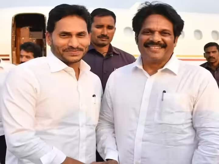 రాన్సమ్ కోసం కిడ్నాప్ చేసిన కొన్ని గంటల తర్వాత విశాఖపట్నం ఎంపీ భార్య, కుమారుడిని రక్షించారు.