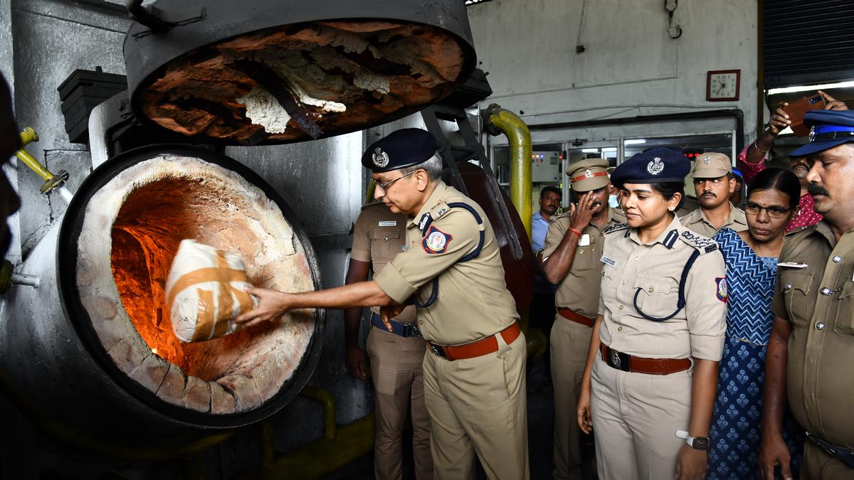 తమిళనాడు రాష్ట్రం vs గంజాయి